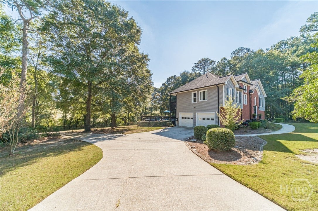 2095 Harfield Court
