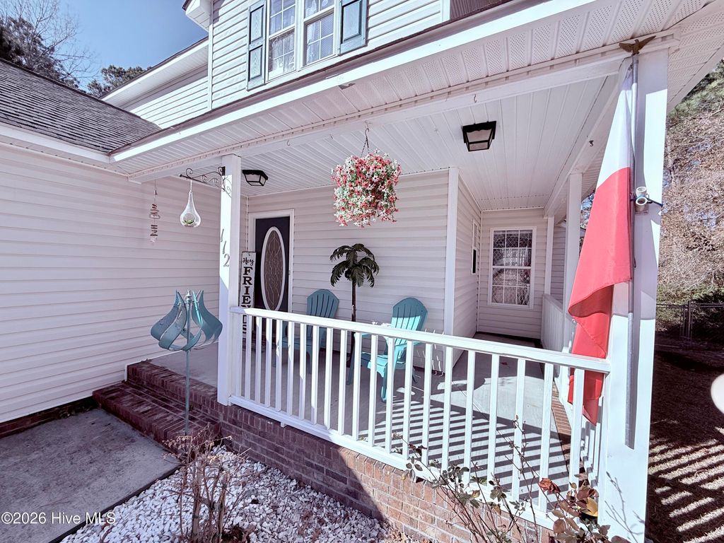 Photo of 112 Walnut Drive, Swansboro, NC 28584 (MLS # 100547609)