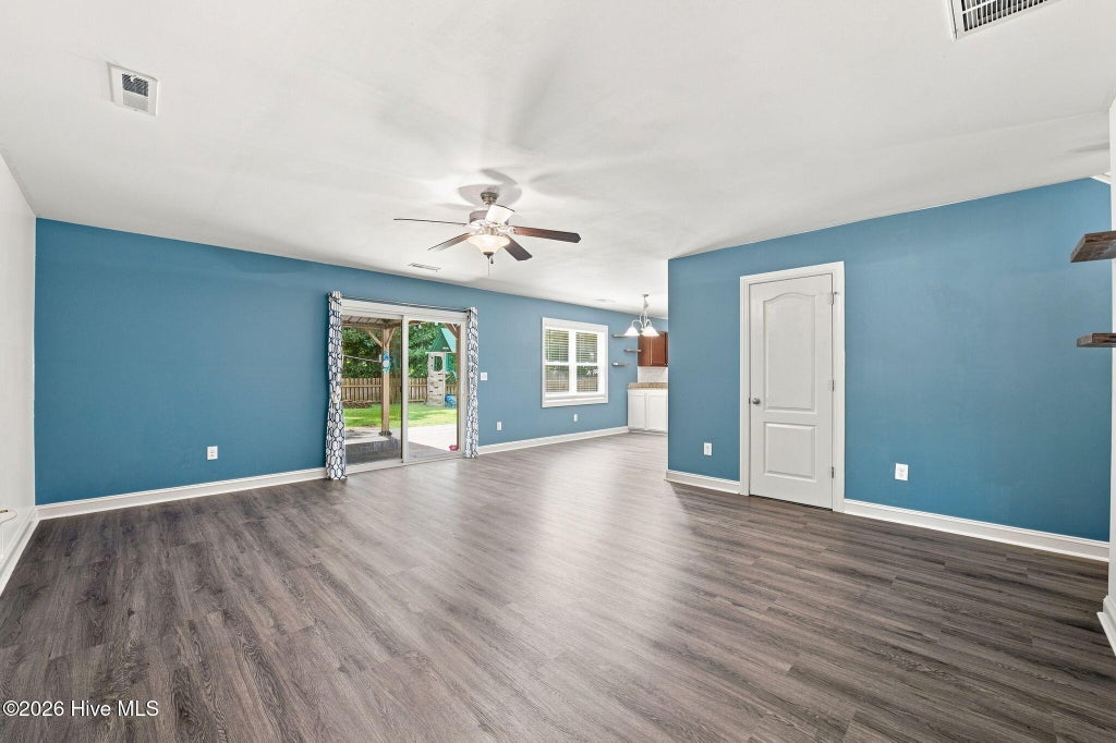 Photo of 128 Hunting Wood Lane, New Bern, NC 28560 (MLS # 100594590)