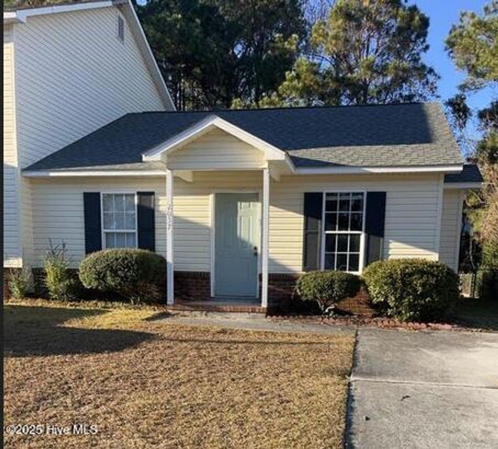 Photo of 2037 Brandymill Lane, Jacksonville, NC 28546 (MLS # 100545042)