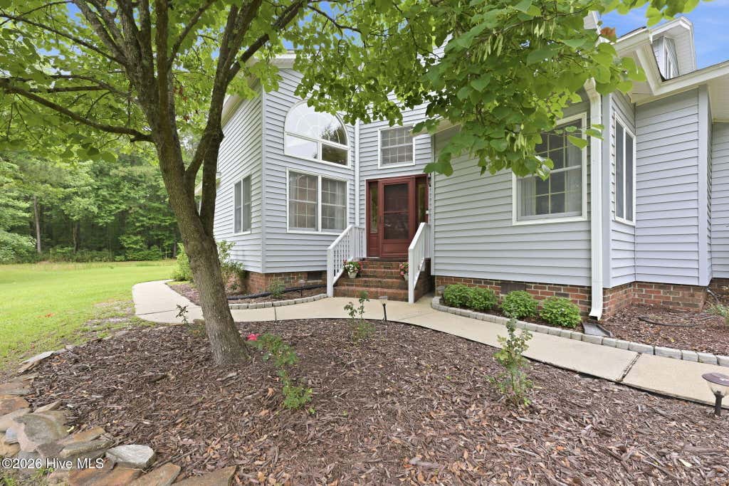 Photo of 1216 Pine Valley Drive, New Bern, NC 28562 (MLS # 100584418)