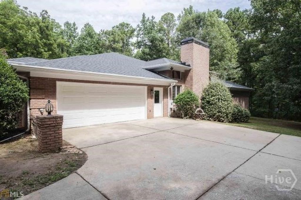 Photo of 1641 Wild Azalea Lane, Athens, GA 30606 (MLS # CL351615)