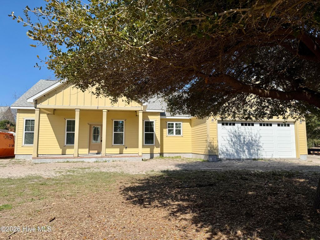 Photo of 6098 Turtlewood Drive, Southport, NC 28461 (MLS # 100543554)