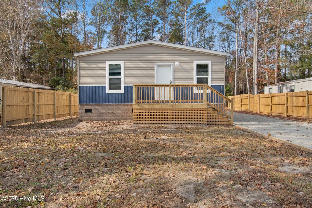 Photo of 1520 E Northwind Drive SW, Ocean Isle Beach, NC 28469 (MLS # 100542046)