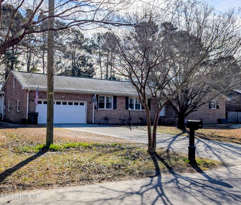 Photo of 5623 Wood Ridge Road, Wilmington, NC 28409 (MLS # 100550544)