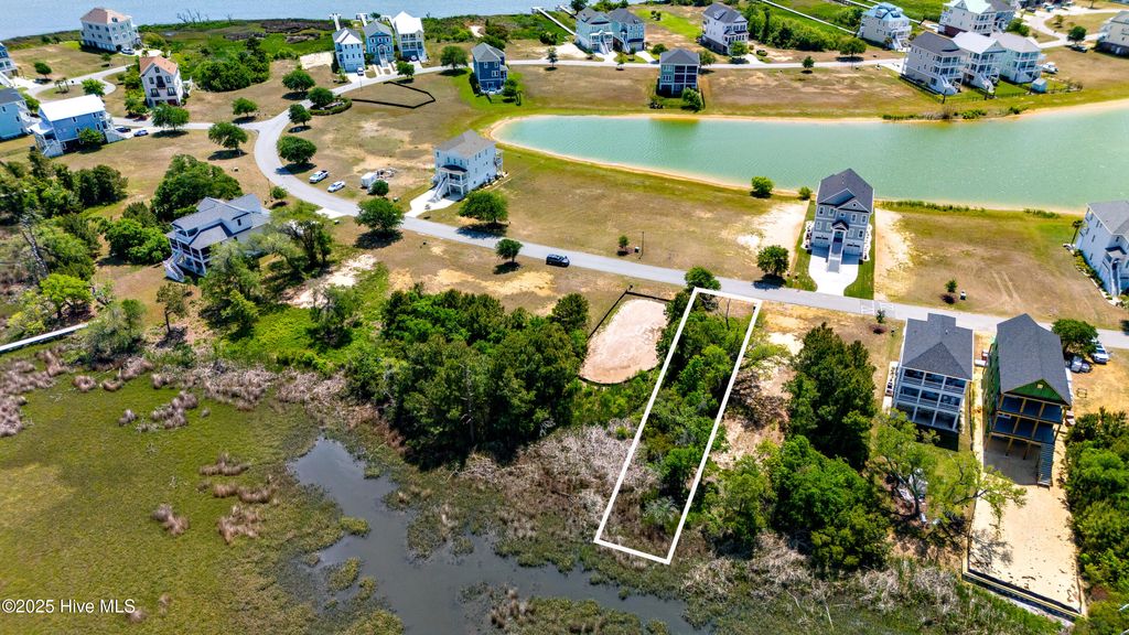 Photo of 637 Cannonsgate Drive, Newport, NC 28570 (MLS # 100505365)
