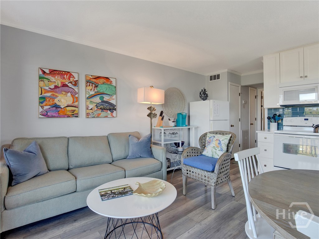 1217 Bay Street 208B