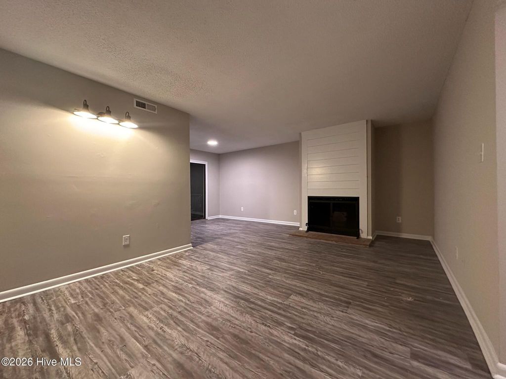 Photo of 20 S Onsville Place, Jacksonville, NC 28546 (MLS # 100550435)