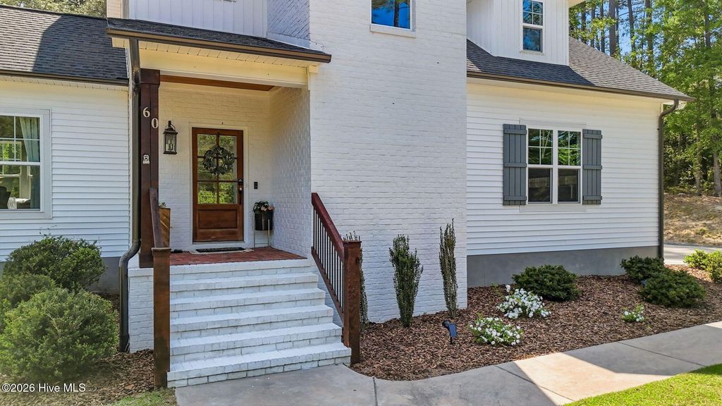 Photo of 60 Cardinal Drive, Whispering Pines, NC 28327 (MLS # 100569973)