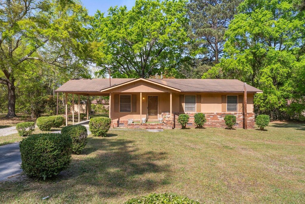 Photo of 81 Haynes Street, Warrenton, GA 30828 (MLS # 554172)