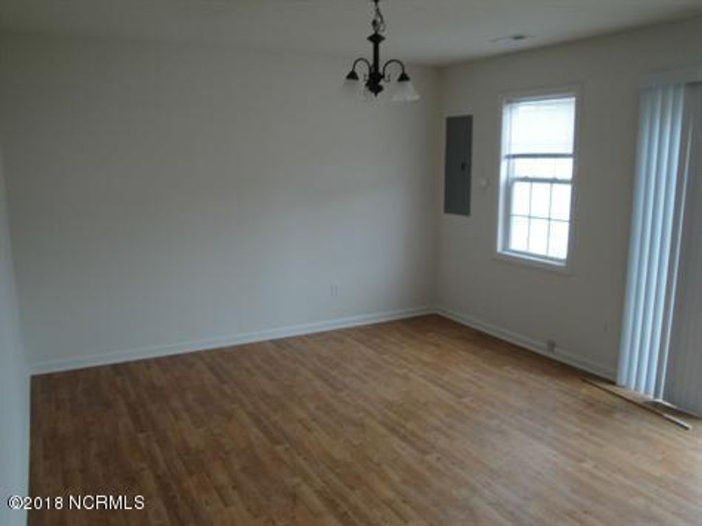 Photo of 152 Jessie Circle, Hubert, NC 28539 (MLS # 100568836)