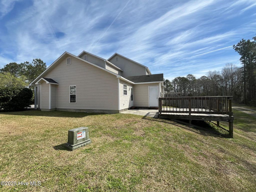 Photo of 400 Meadowbrook Lane, Jacksonville, NC 28546 (MLS # 100569102)