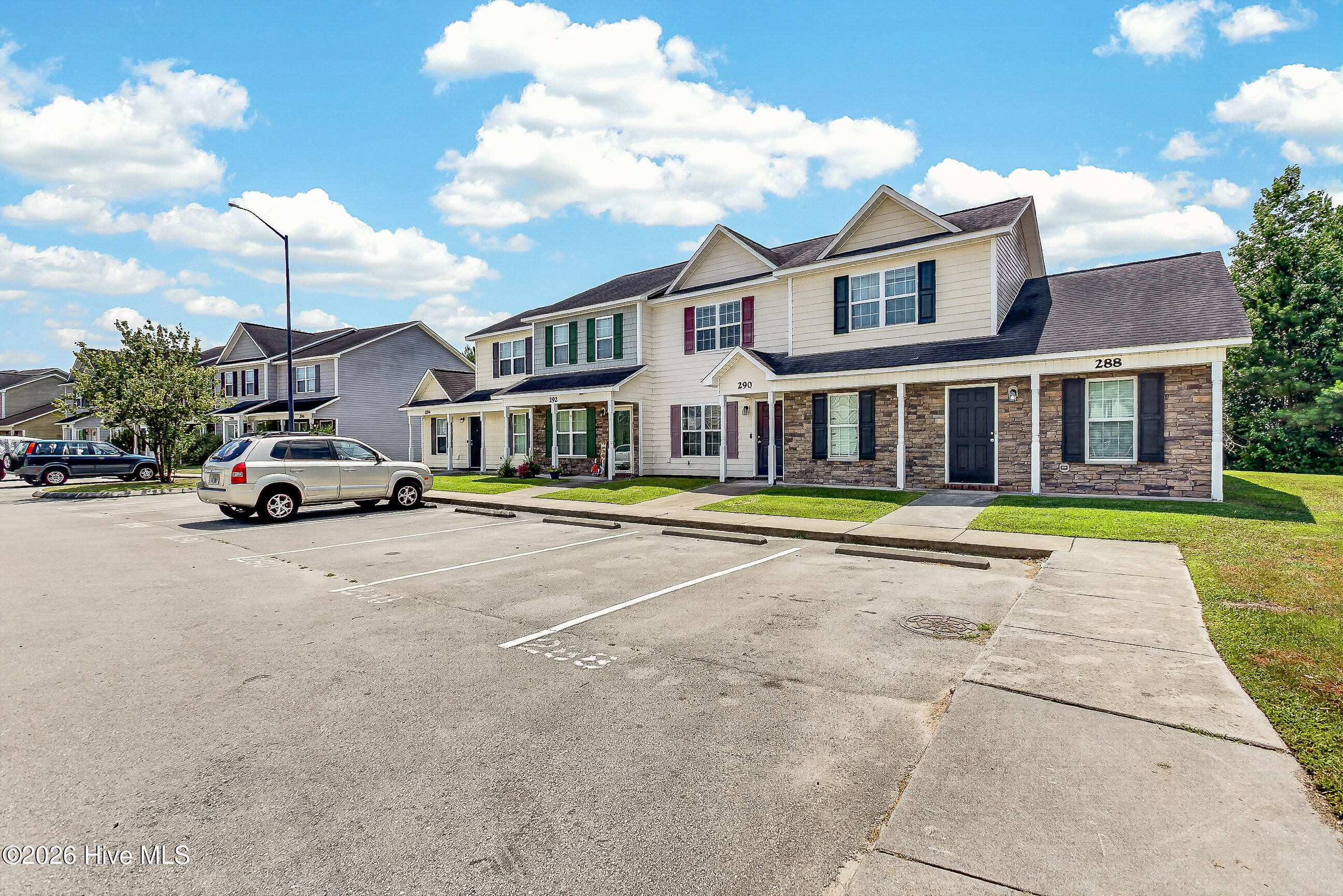 290 Caldwell Loop