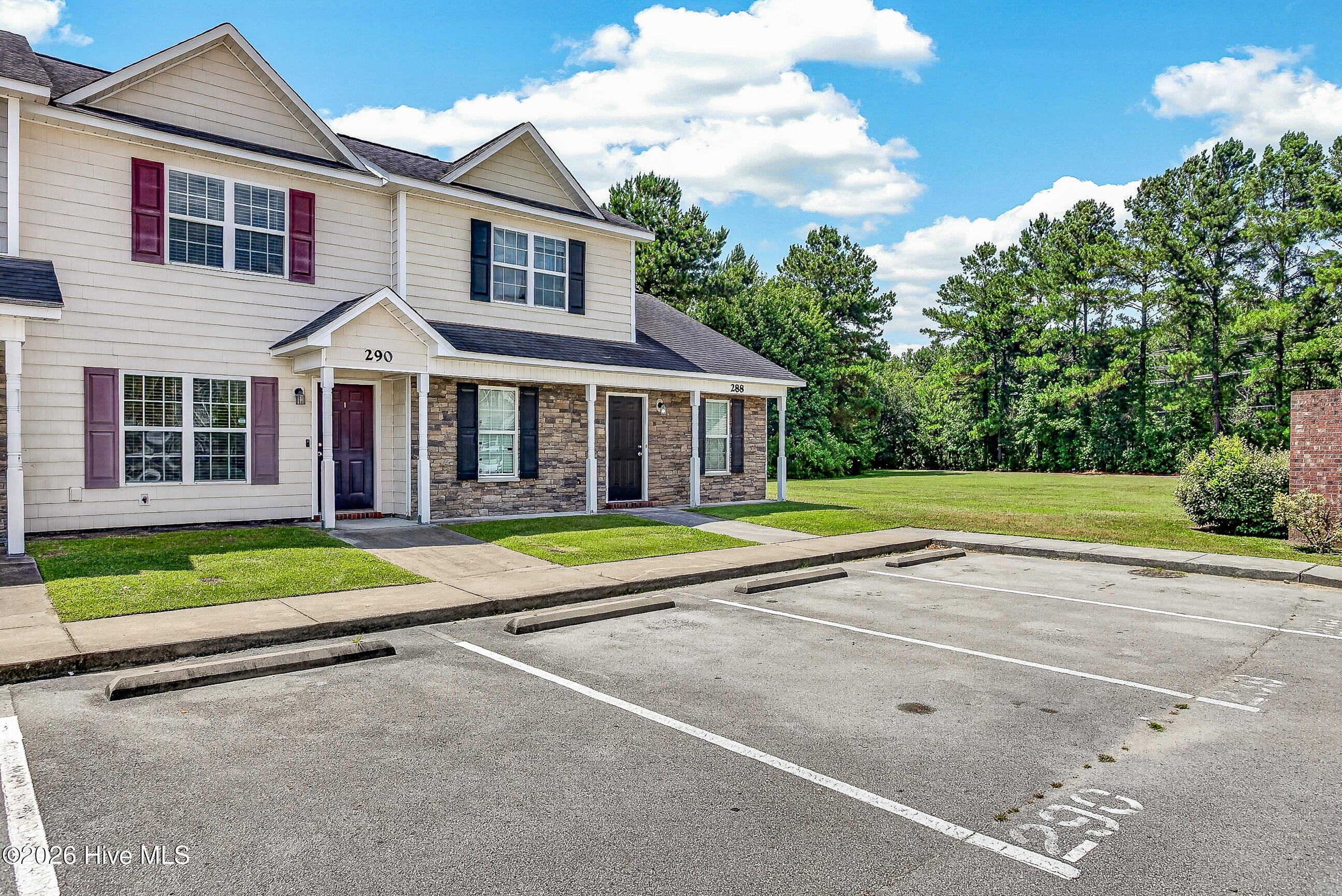 290 Caldwell Loop