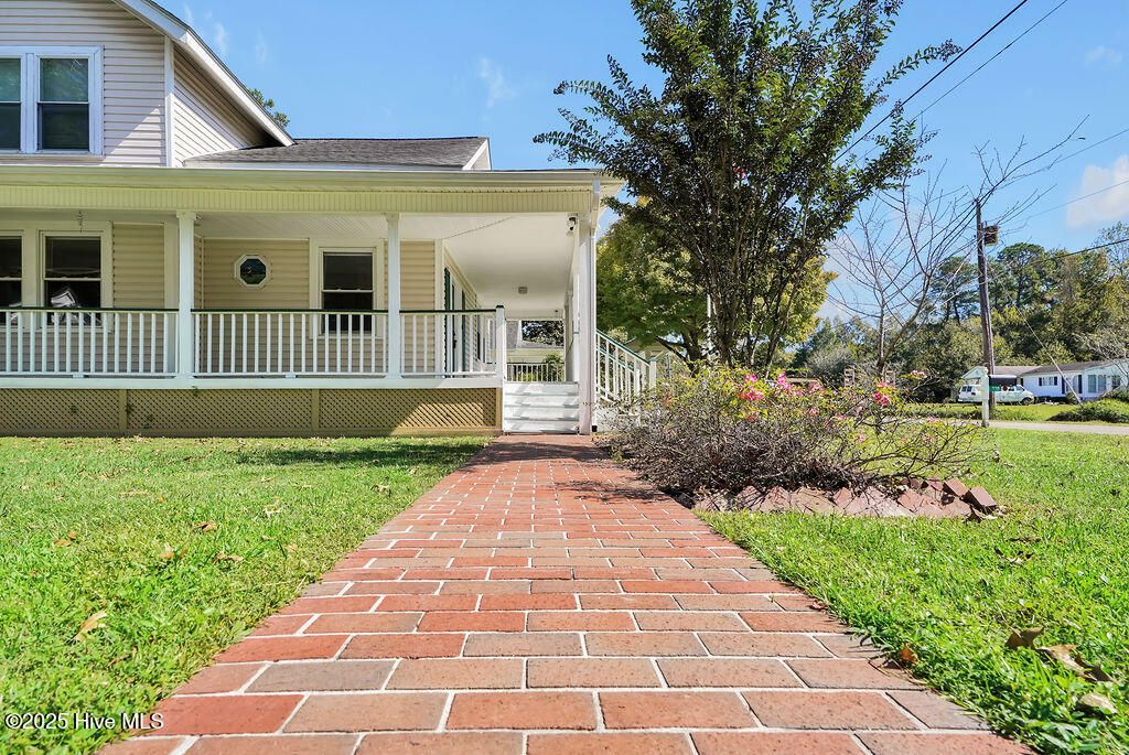 Photo of 370 Carr Avenue, Rocky Point, NC 28457 (MLS # 100544482)