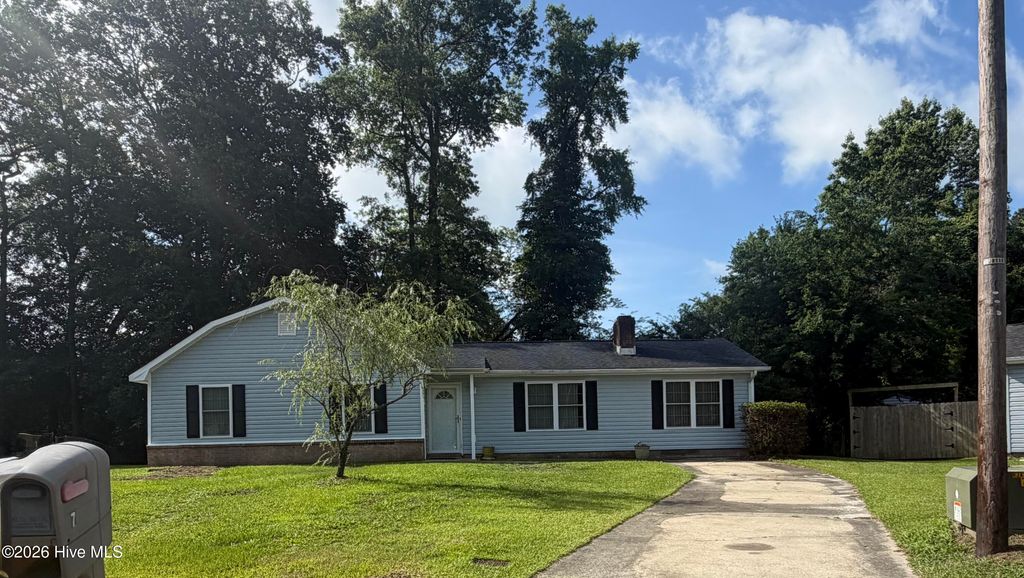 Photo of 714 Conifer Circle, Jacksonville, NC 28540 (MLS # 100576607)