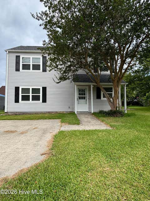Homes For Rent - 124 E Saltwood Place<br/> Onslow County, Jacksonville, NC 28540