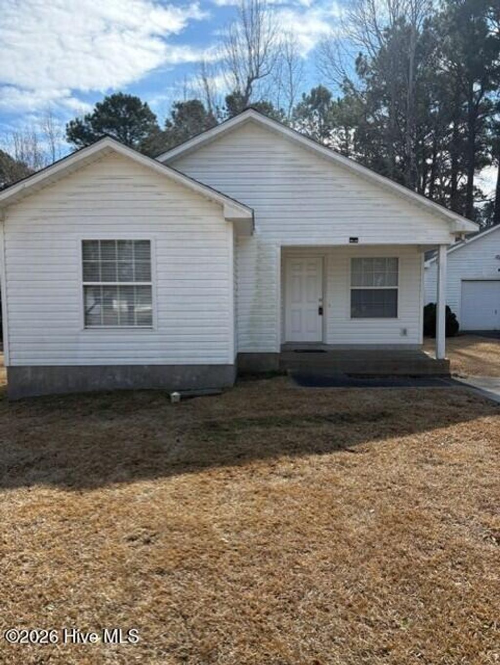 Photo of 104 Evergreen Drive, Hubert, NC 28539 (MLS # 100554248)