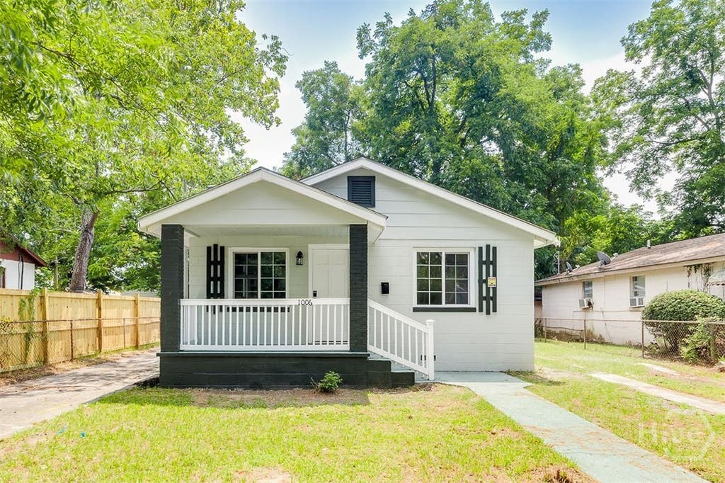 Photo of 1006 Lynah Street, Savannah, GA 31415 (MLS # SA361955)