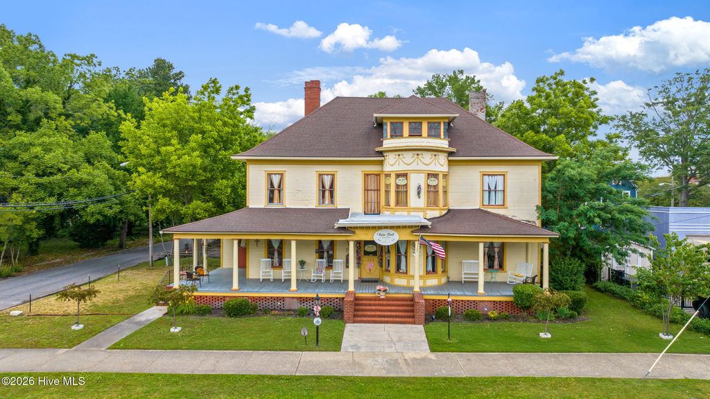 Photo of 104 W Main Street, Elizabeth City, NC 27909 (MLS # 100578207)