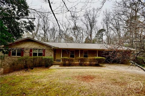 Homes For Sale - 375 Segrest Circle<br/> Athens, GA 30605