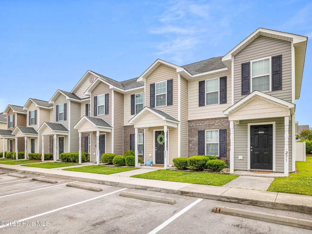 Photo of 229 Glen Cannon Drive, Jacksonville, NC 28546 (MLS # 100572066)