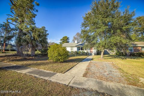 Tiny photo for 2401 Westminister Way, Wilmington, NC 28405 (MLS # 100545205)