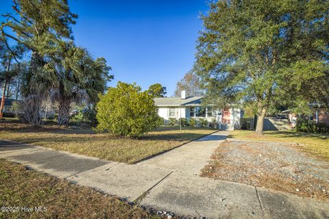 Tiny photo for 2401 Westminister Way, Wilmington, NC 28405 (MLS # 100545205)