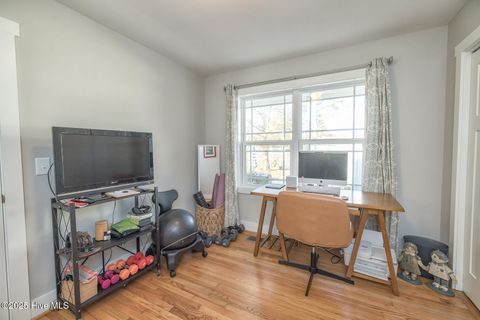 Tiny photo for 2401 Westminister Way, Wilmington, NC 28405 (MLS # 100545205)