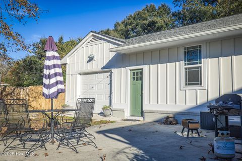 Tiny photo for 2401 Westminister Way, Wilmington, NC 28405 (MLS # 100545205)