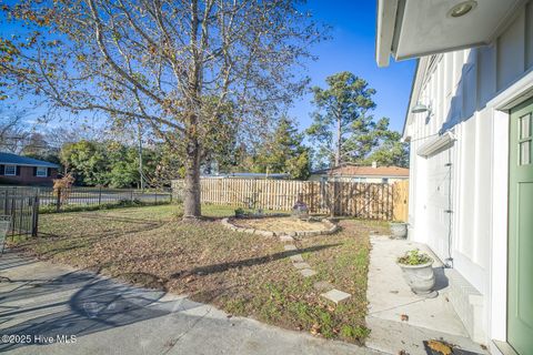Tiny photo for 2401 Westminister Way, Wilmington, NC 28405 (MLS # 100545205)