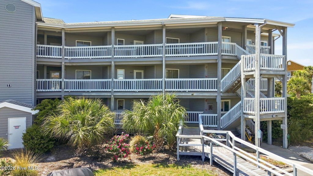 Photo of 400 Virginia Avenue #105d, Carolina Beach, NC 28428 (MLS # 100567622)