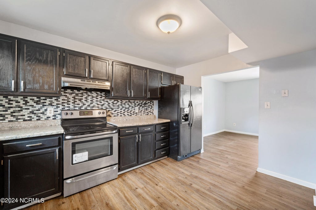 Photo of 123 Palace Circle, Jacksonville, NC 28546 (MLS # 100603500)