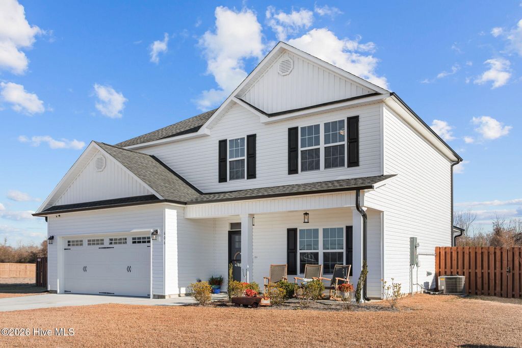 Photo of 606 Turkey Trot Trail, Maysville, NC 28555 (MLS # 100552220)