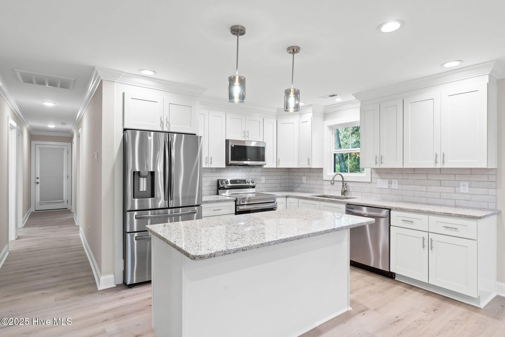 Photo of 2753 Sea Vista Drive SW, Supply, NC 28462 (MLS # 100540821)