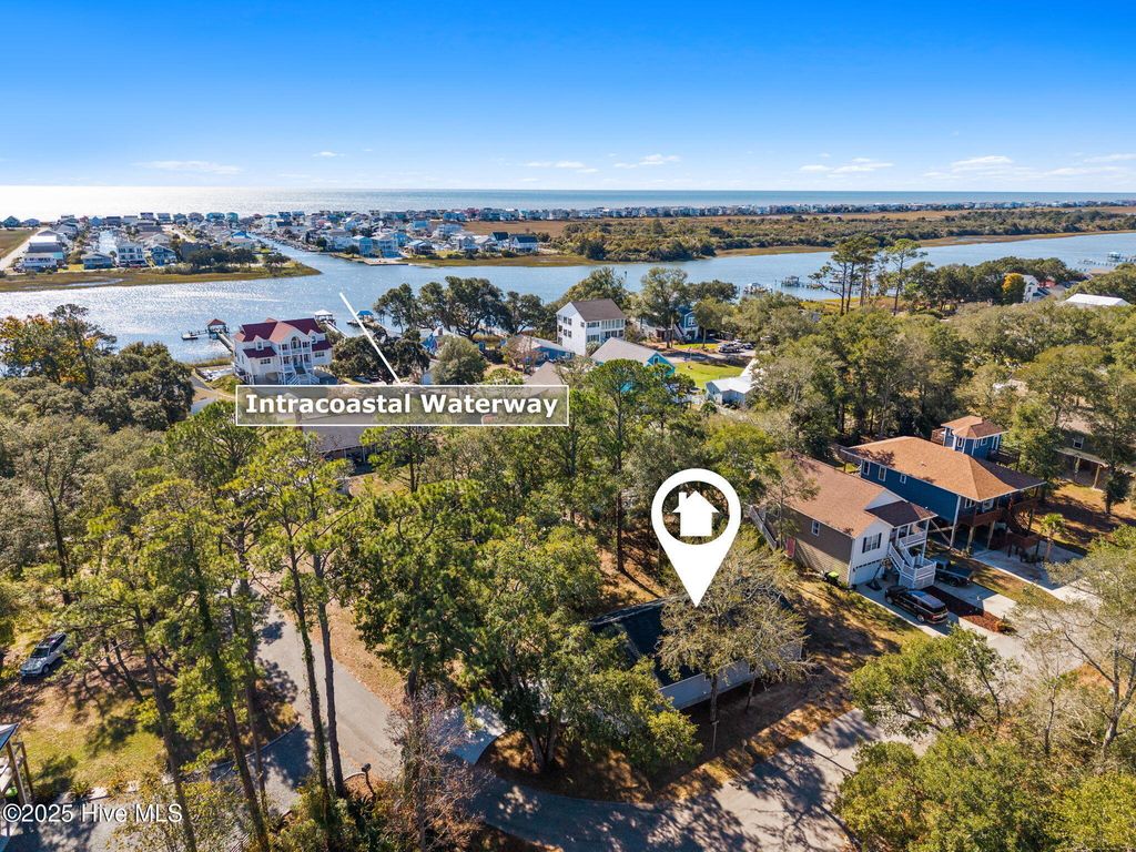 Photo of 2753 Sea Vista Drive SW, Supply, NC 28462 (MLS # 100540821)