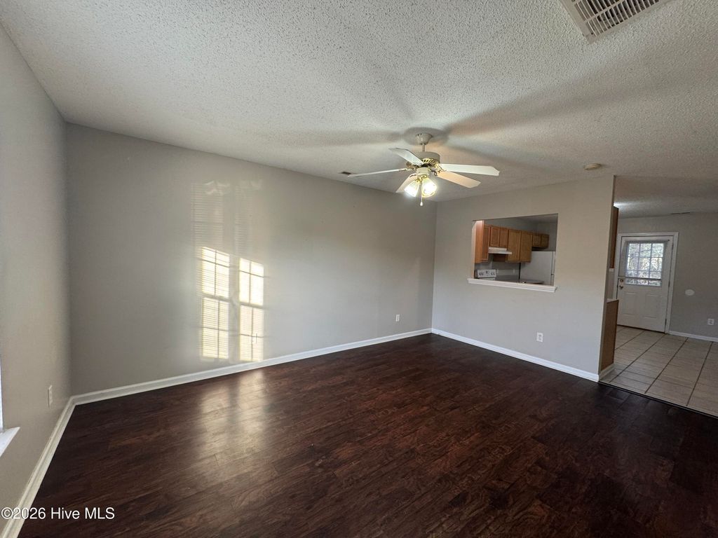 Photo of 364 Hunting Green Drive, Jacksonville, NC 28546 (MLS # 100558123)