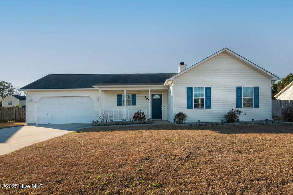 Photo of 105 Gamble Way, Hubert, NC 28539 (MLS # 100546156)