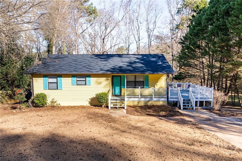Photo of 160 Westwood Drive, Athens, GA 30606 (MLS # CL346030)
