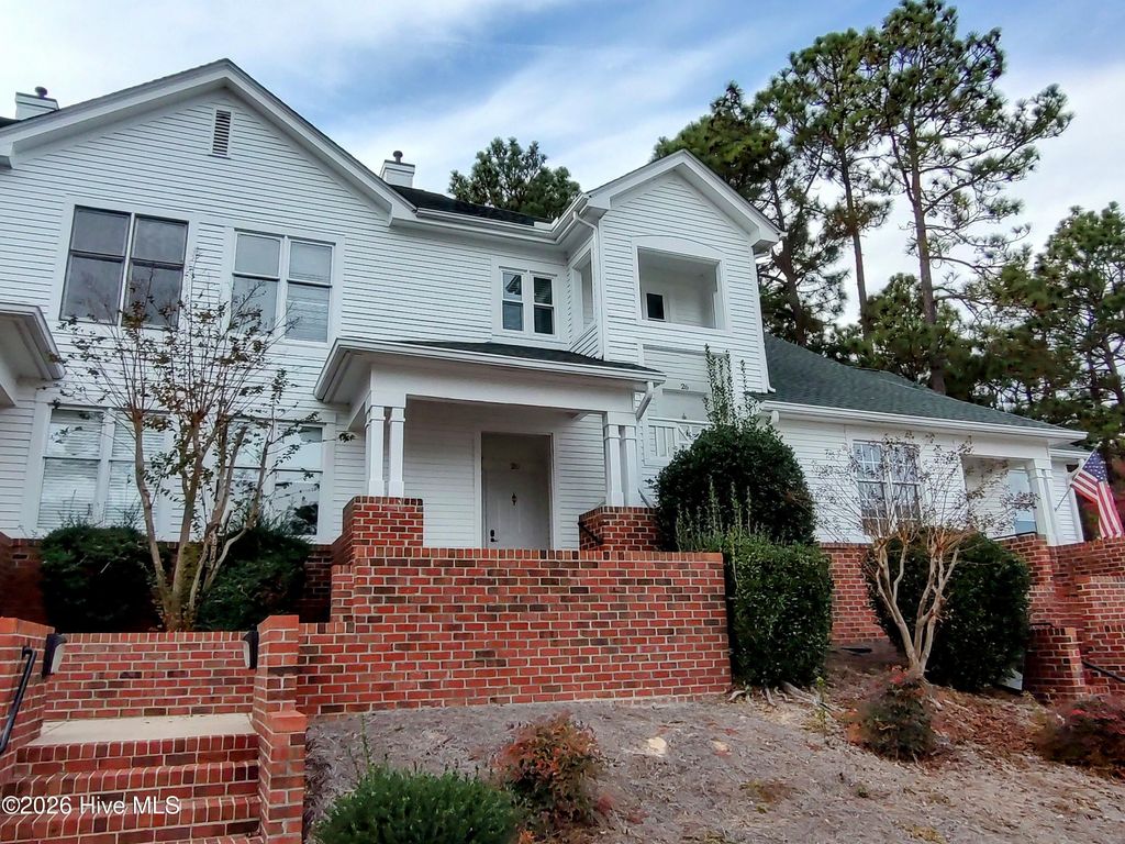 Photo of 26 N Knoll Road, Southern Pines, NC 28387 (MLS # 100552276)
