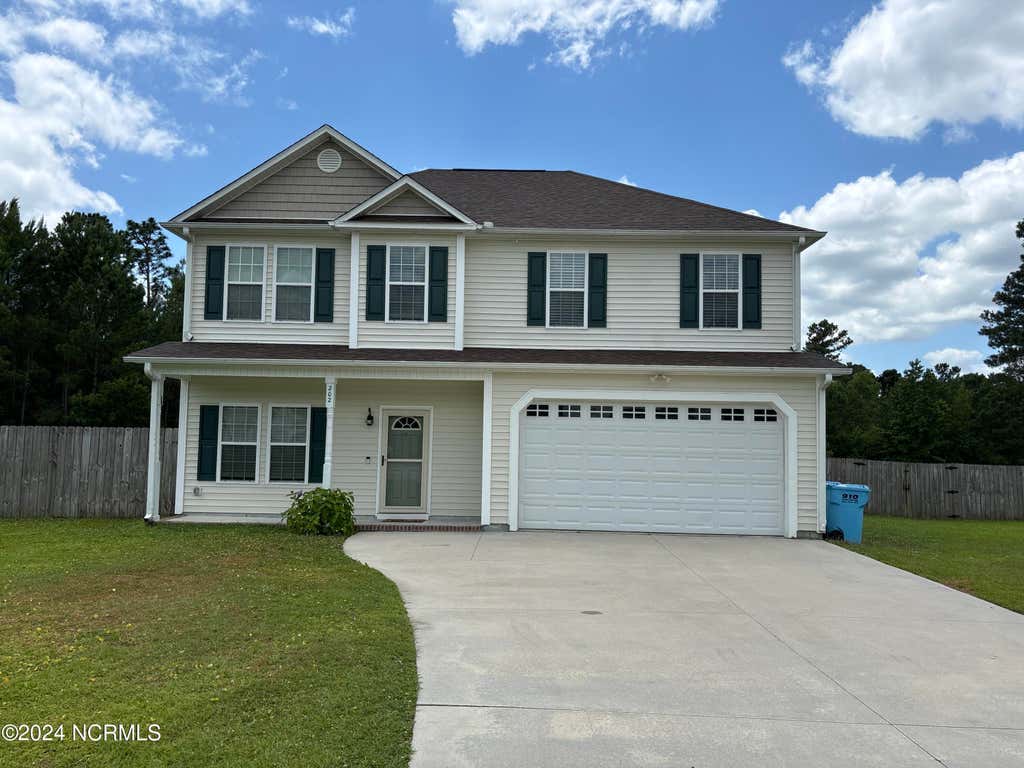 Photo of 202 Prism Court, Richlands, NC 28574 (MLS # 100585959)