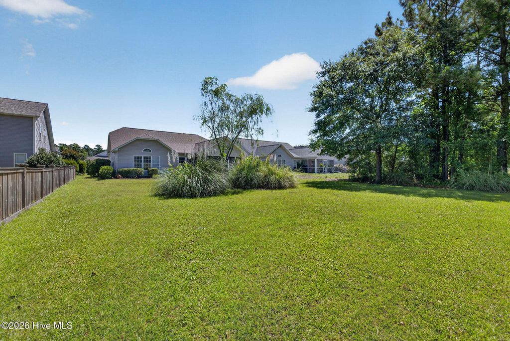 Photo of 512 Azalea Drive, Hampstead, NC 28443 (MLS # 100579023)