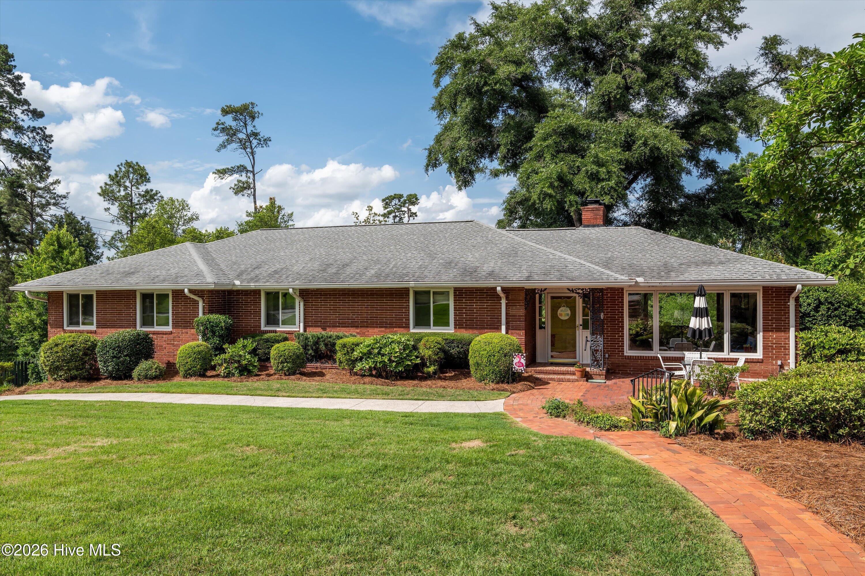 2223 Glendale Road
