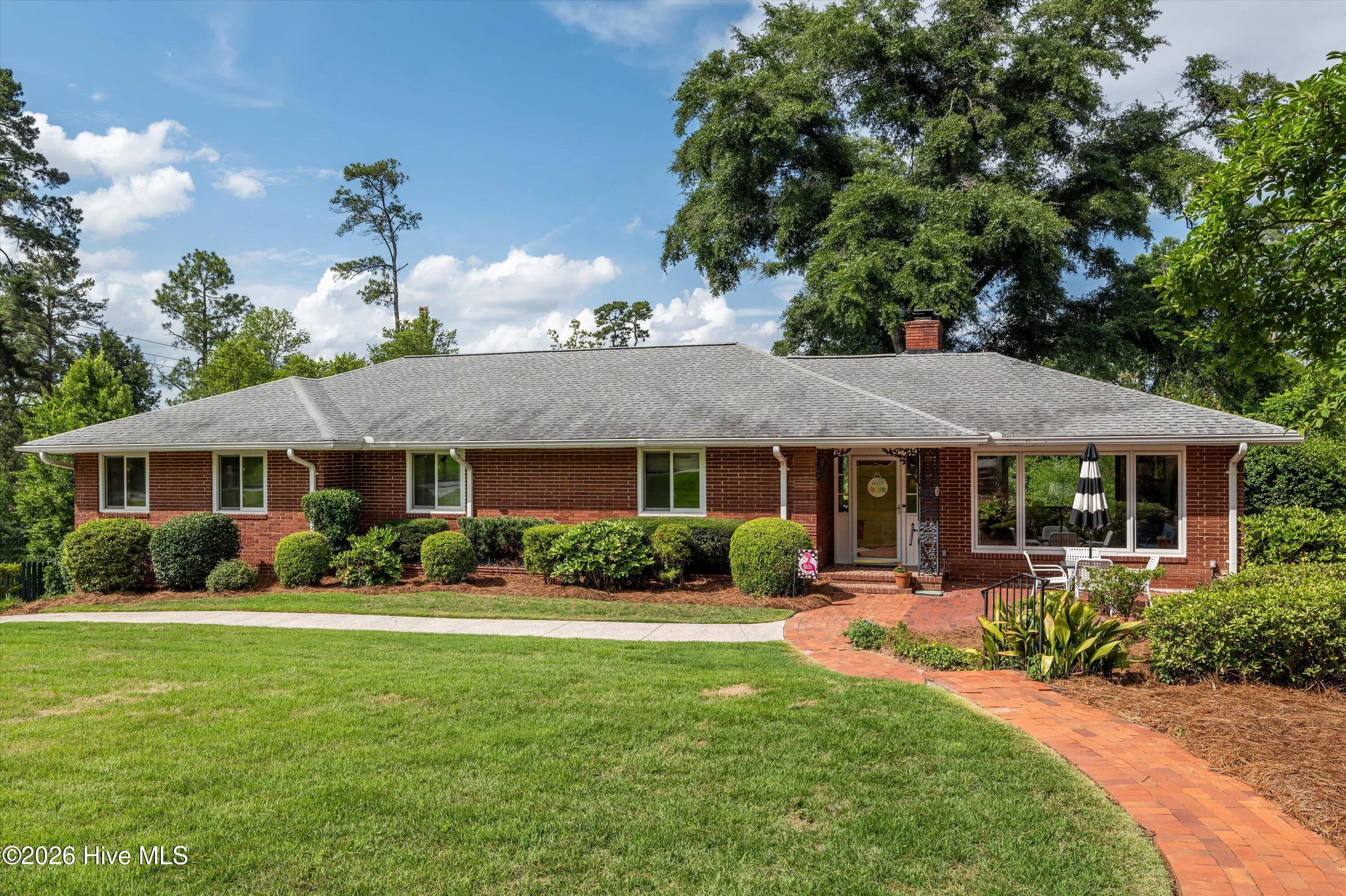 2223 Glendale Road