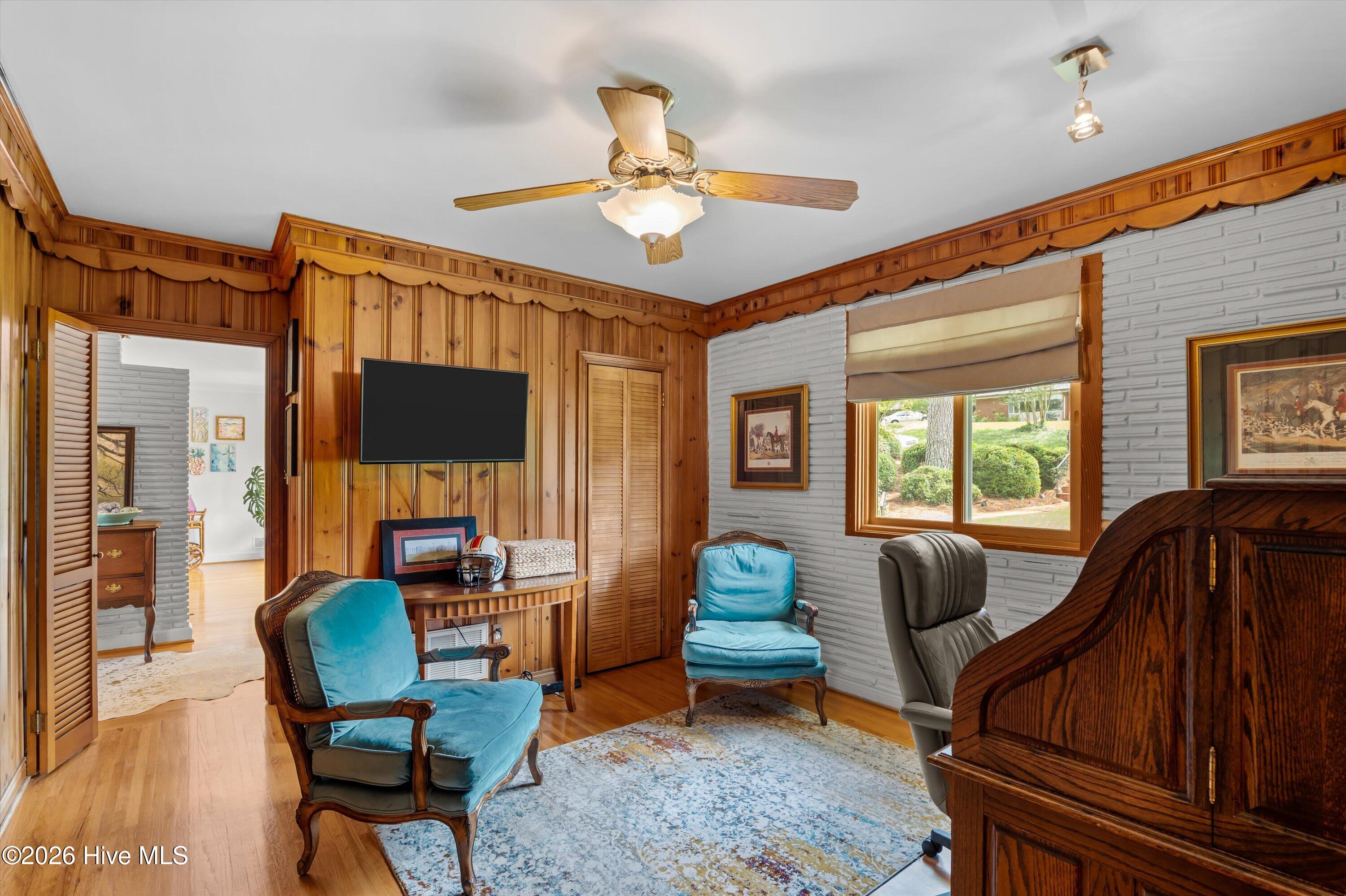 2223 Glendale Road
