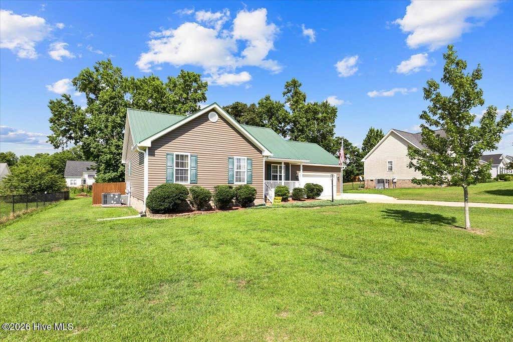 Photo of 211 Sunridge Lane, Pikeville, NC 27863 (MLS # 100579928)