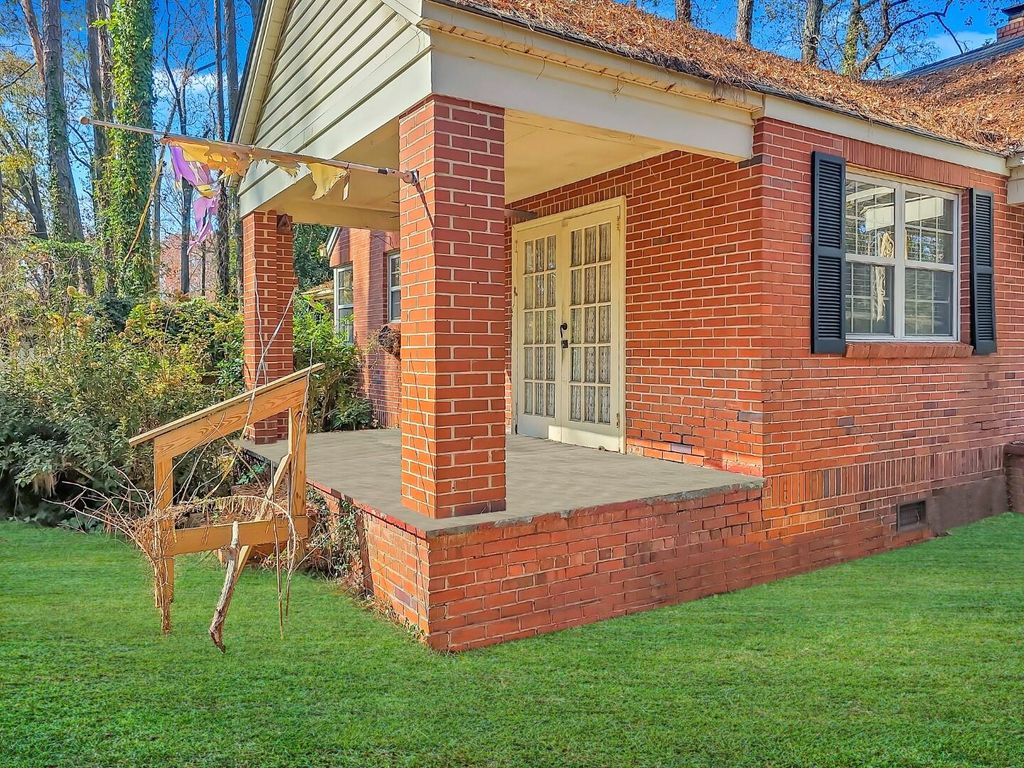 Photo of 819 Hillcrest Drive, Thomson, GA 30824 (MLS # 554870)