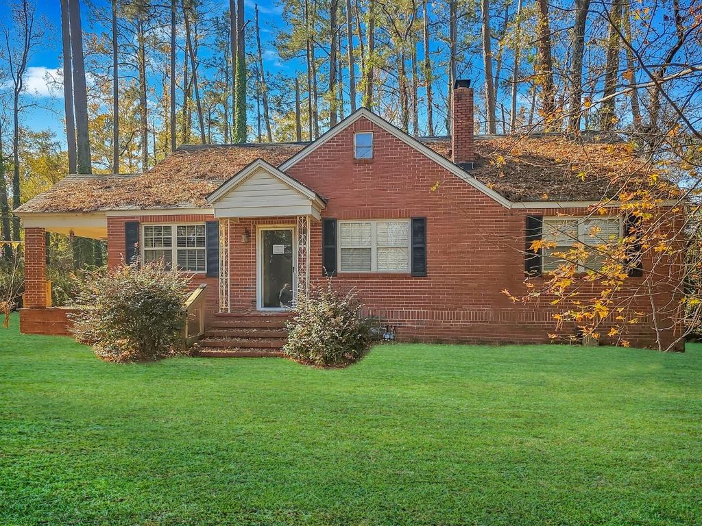 Photo of 819 Hillcrest Drive, Thomson, GA 30824 (MLS # 554870)