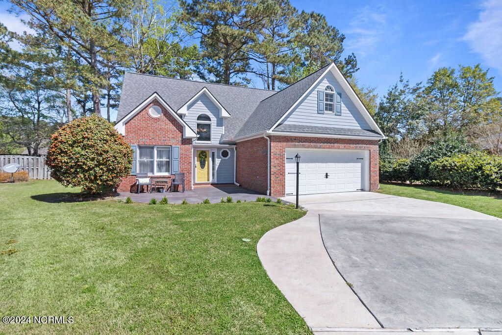 Photo of 202 Sand Dollar Cove, Sneads Ferry, NC 28460 (MLS # 100560006)