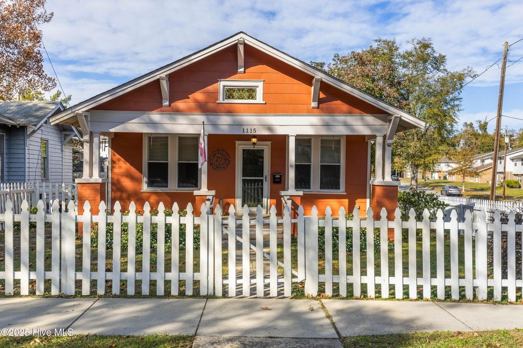 Photo of 1115 Grace Street, Wilmington, NC 28401 (MLS # 100541674)